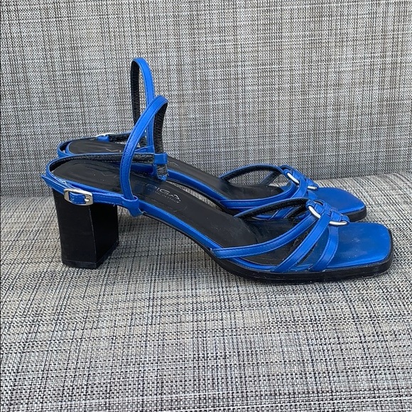 Via Spiga Pure Italian Leather Sandals - Picture 3 of 8
